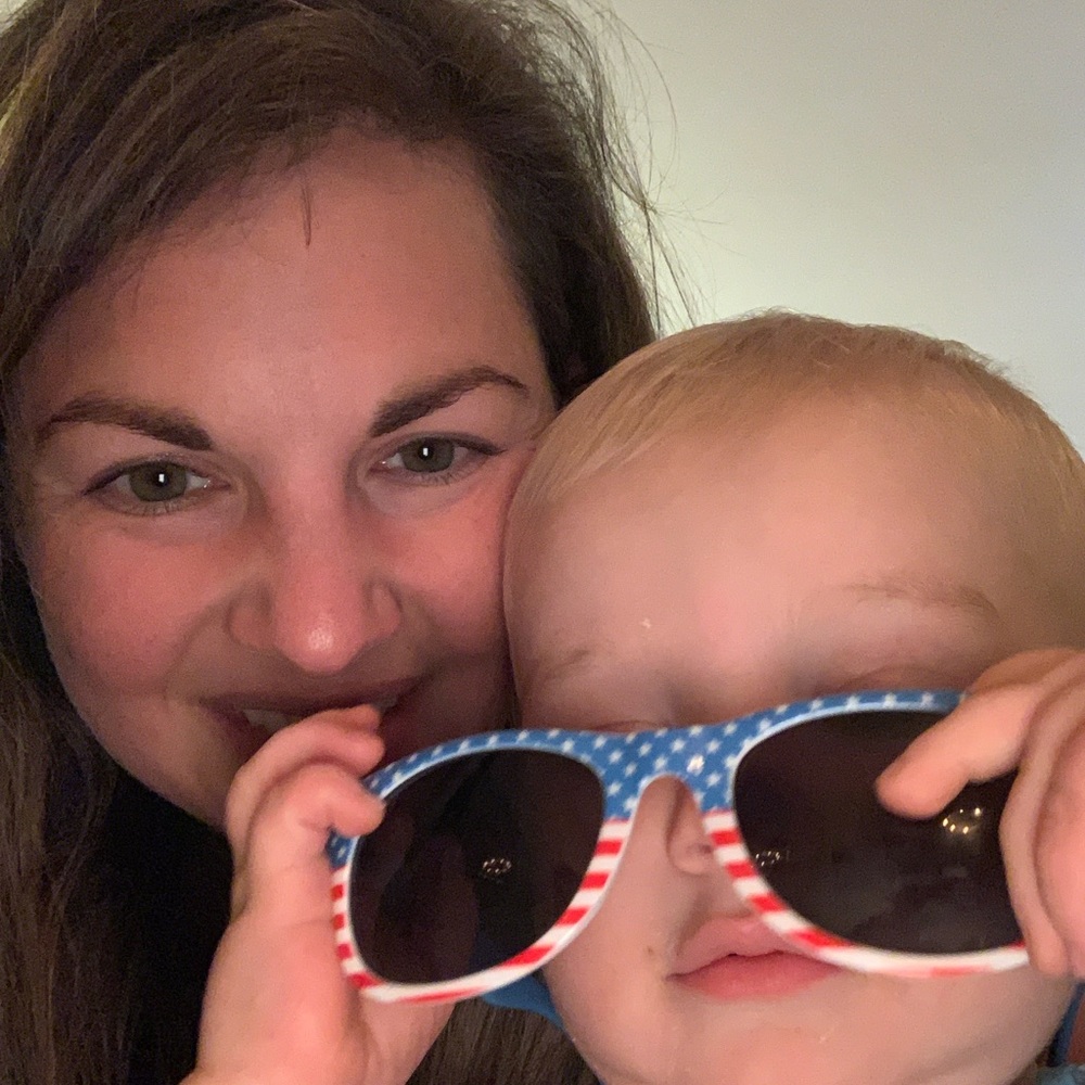 Meet your Posher, Caitlin